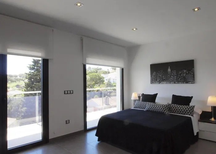 Costacabana - Summerdream * Λορέτ Ντε Μαρ